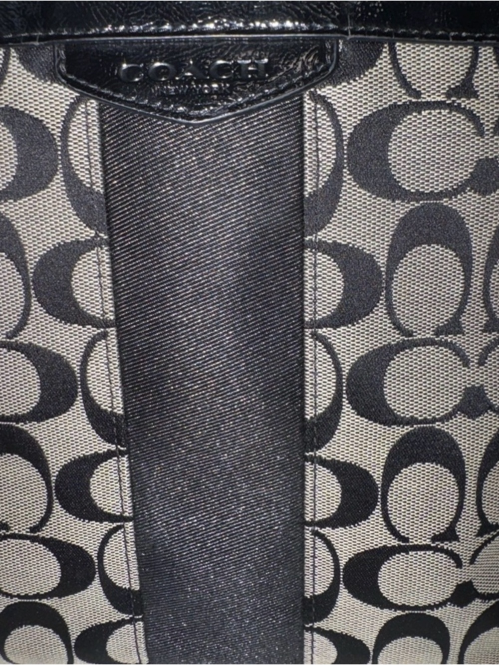 Coach Signature Canvas Tote - Black PatentLeather Trim EUC - Picture 4 of 8